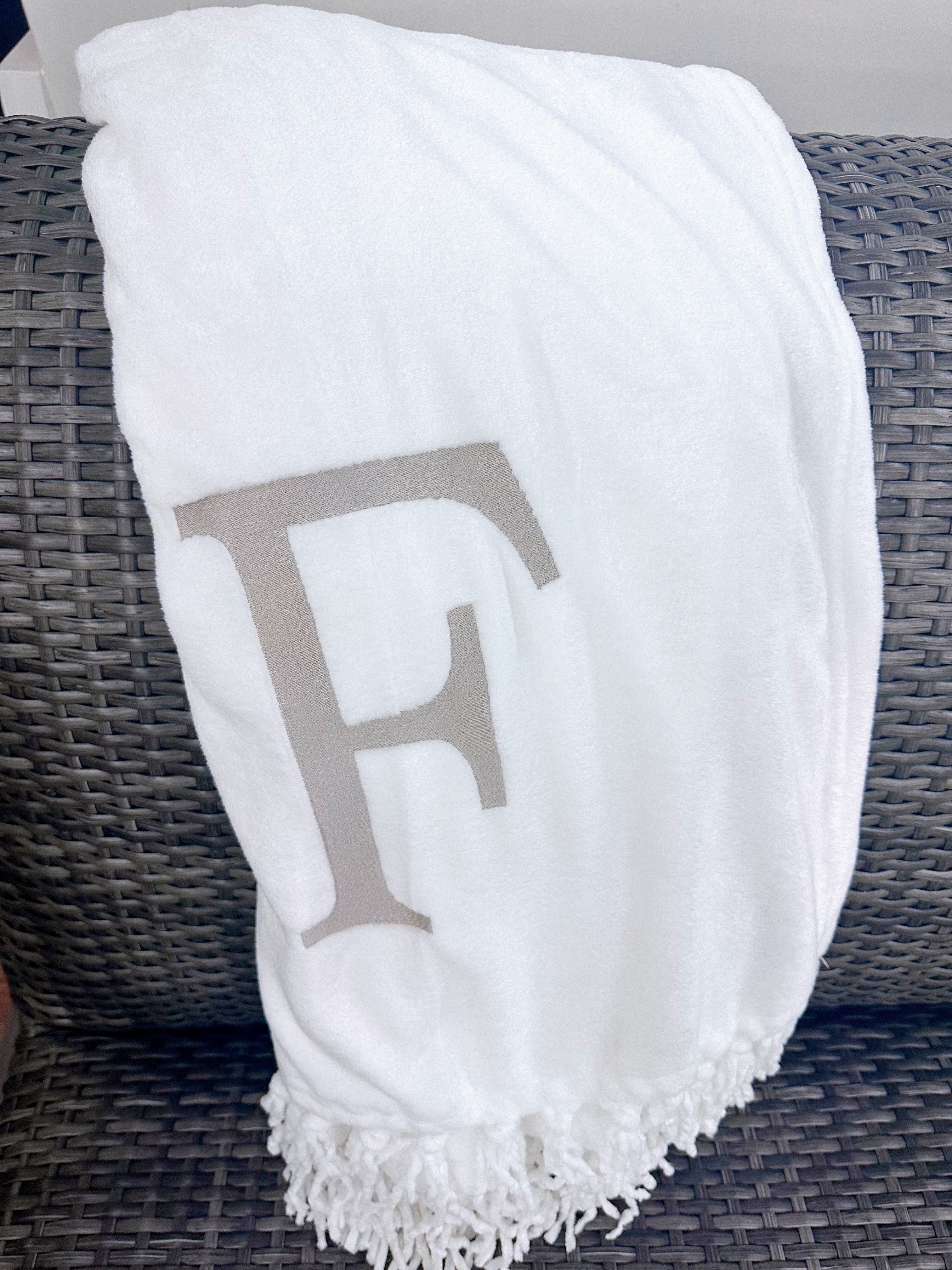 Initial Tassel Throw - Thumbnail 4